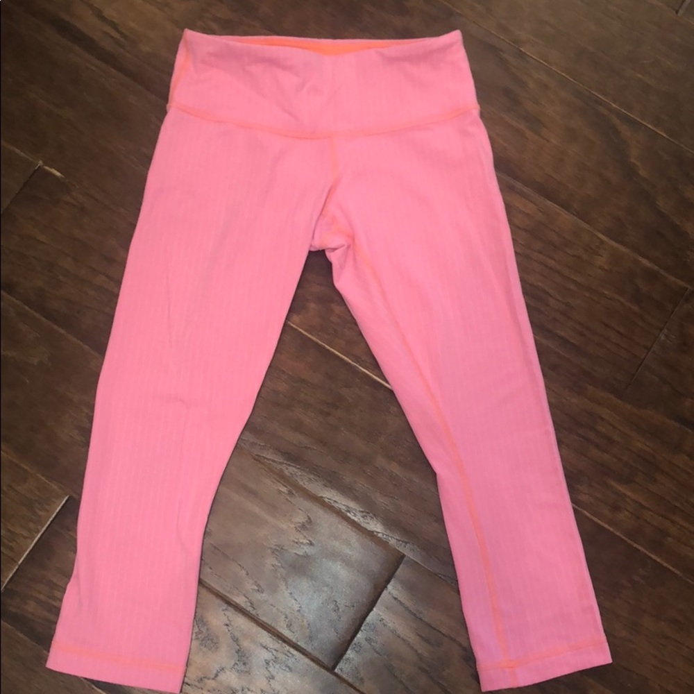Lululemon workout capris